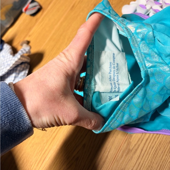 Blue and Purple Ruffled Mermaid Swimsuit Size 4 - Picture 4 of 6